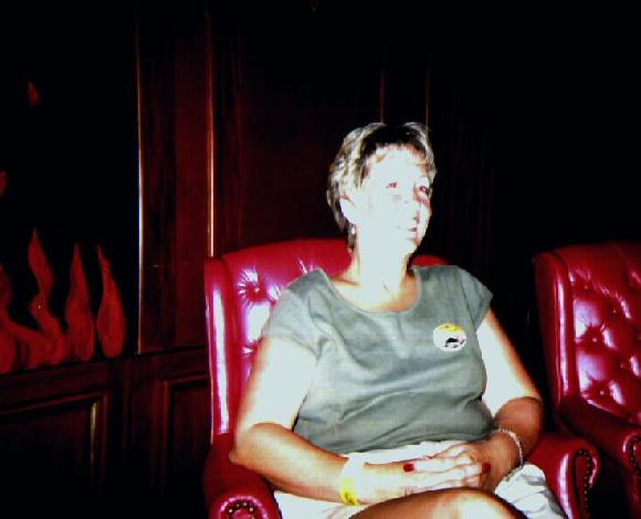bev13.jpg (27510 bytes)
